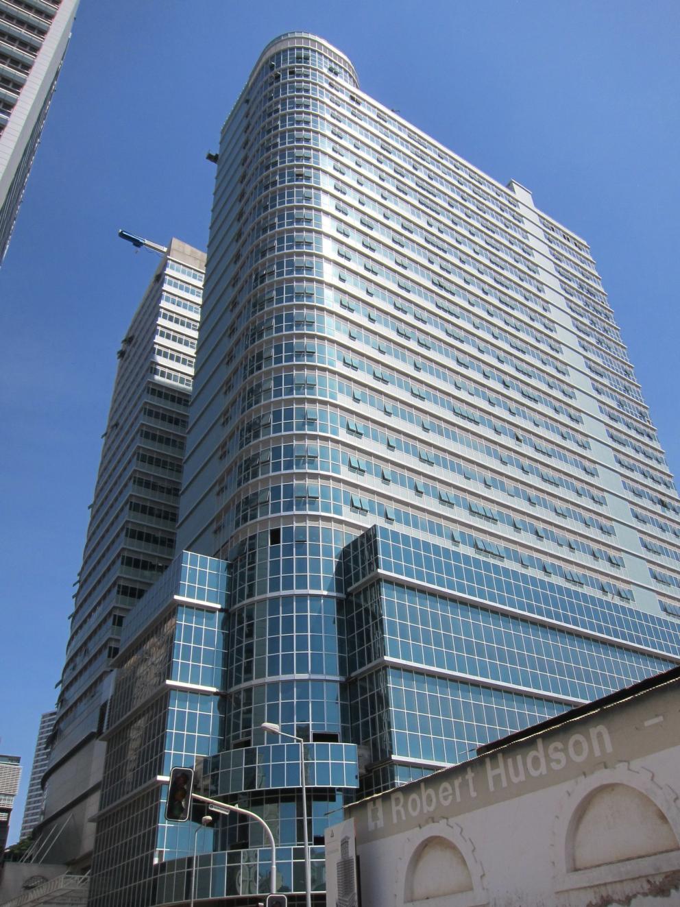 luanda tower